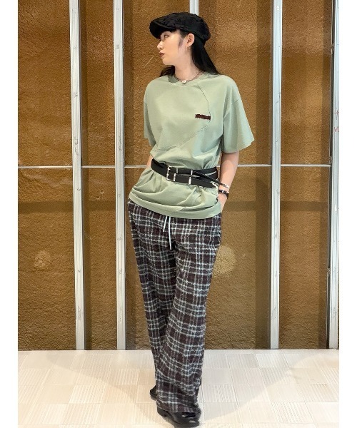 ELCHELE(エルチェレ)の「DAMAGE CHECK PANTS(その他パンツ・レディース・ブラック/ブラウン系その他2・36/38)」の6枚目の写真