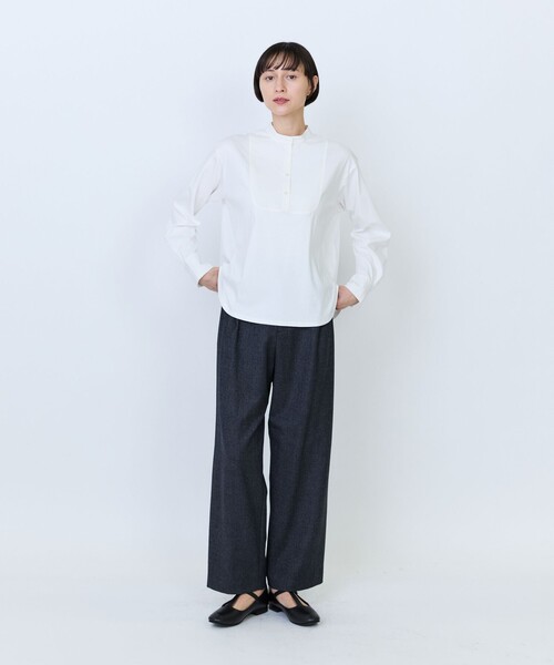 LOISIR(ロワズィール)の「布帛コンビネーションカットソーブラウス(Tシャツ/カットソー・レディース・グレイッシュベージュ/オフホワイト/ネイビー・FREE)」の4枚目の写真