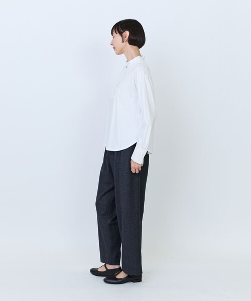 LOISIR(ロワズィール)の「布帛コンビネーションカットソーブラウス(Tシャツ/カットソー・レディース・グレイッシュベージュ/オフホワイト/ネイビー・FREE)」の5枚目の写真