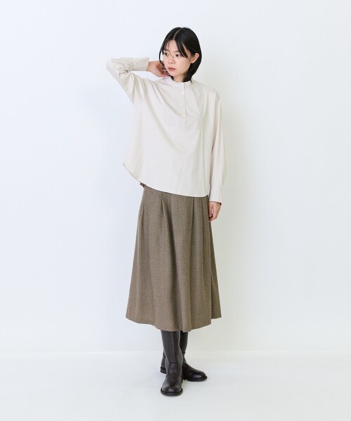LOISIR(ロワズィール)の「布帛コンビネーションカットソーブラウス(Tシャツ/カットソー・レディース・グレイッシュベージュ/オフホワイト/ネイビー・FREE)」の8枚目の写真