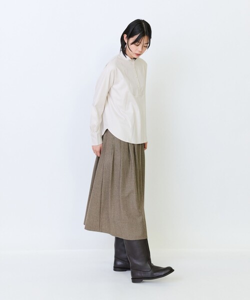 LOISIR(ロワズィール)の「布帛コンビネーションカットソーブラウス(Tシャツ/カットソー・レディース・グレイッシュベージュ/オフホワイト/ネイビー・FREE)」の9枚目の写真