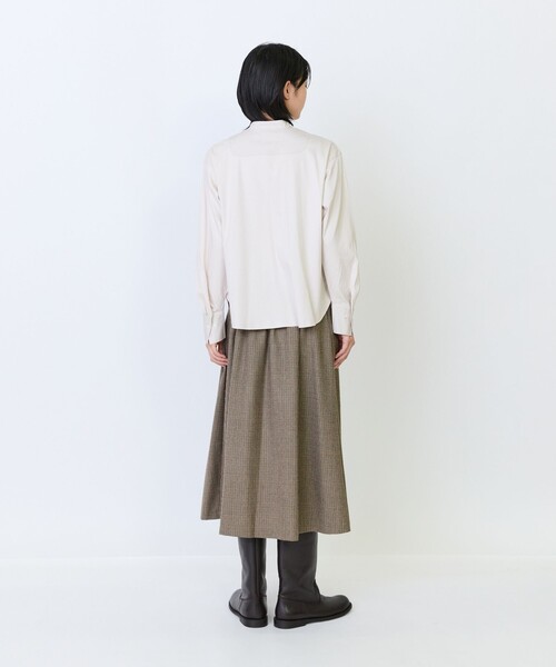 LOISIR(ロワズィール)の「布帛コンビネーションカットソーブラウス(Tシャツ/カットソー・レディース・グレイッシュベージュ/オフホワイト/ネイビー・FREE)」の10枚目の写真