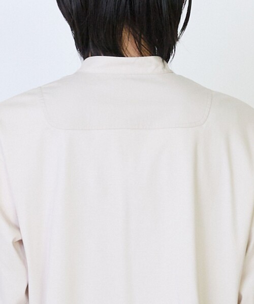 LOISIR(ロワズィール)の「布帛コンビネーションカットソーブラウス(Tシャツ/カットソー・レディース・グレイッシュベージュ/オフホワイト/ネイビー・FREE)」の18枚目の写真