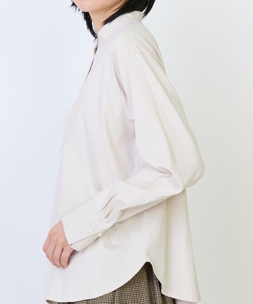 LOISIR(ロワズィール)の「布帛コンビネーションカットソーブラウス(Tシャツ/カットソー・レディース・グレイッシュベージュ/オフホワイト/ネイビー・FREE)」の19枚目の写真