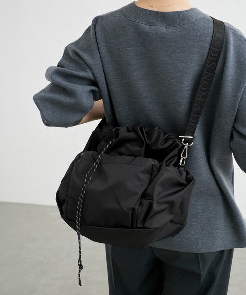 IENA(イエナ)の「《WEB限定》NOMADIS/ノマディス SQUASH バッグ 82-N239-0(ショルダーバッグ・レディース・キャメル/ブラック・FREE)」の20枚目の写真