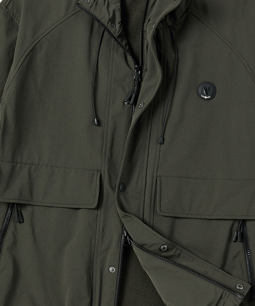LIFE WORK(ライフワーク)の「コインワッペンパネルフードジャンパー(パーカー・レディース・ブラック/ダークカーキ・LARGE/MEDIUM)」の5枚目の写真
