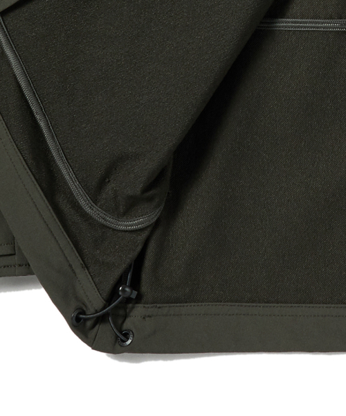 LIFE WORK(ライフワーク)の「コインワッペンパネルフードジャンパー(パーカー・レディース・ブラック/ダークカーキ・LARGE/MEDIUM)」の3枚目の写真