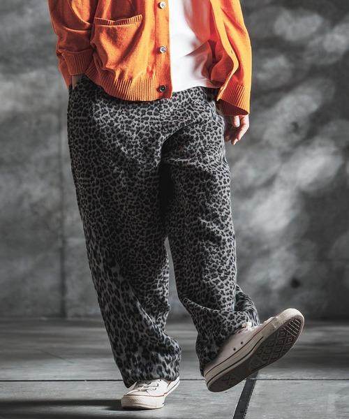 GLIMCLAP(グリムクラップ)の「mp15498-Dual-Leopard Shaggy Wide-Straight Pants トラックパンツ(212-047-gla-cg)(その他パンツ・メンズ・ベージュ/グレー・L/M/S)」の9枚目の写真
