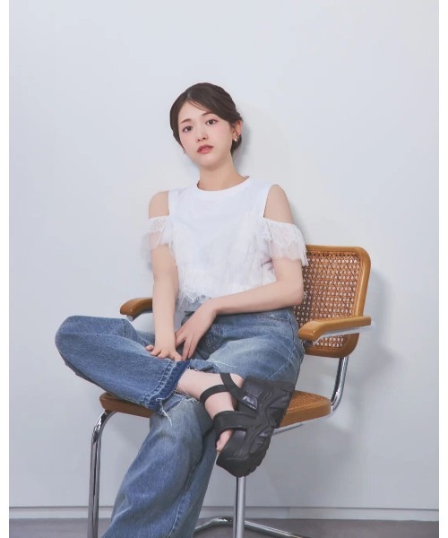 LANTINAM(ランティナム)の「アシンメトリーウエストストレートデニム/カットオフデザイン × ゆったりシルエット(デニムパンツ・レディース・ライトブルー/ブルー・XS/M/S)」の3枚目の写真