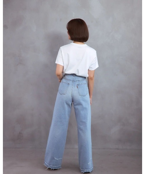 LANTINAM(ランティナム)の「アシンメトリーウエストストレートデニム/カットオフデザイン × ゆったりシルエット(デニムパンツ・レディース・ライトブルー/ブルー・XS/M/S)」の6枚目の写真