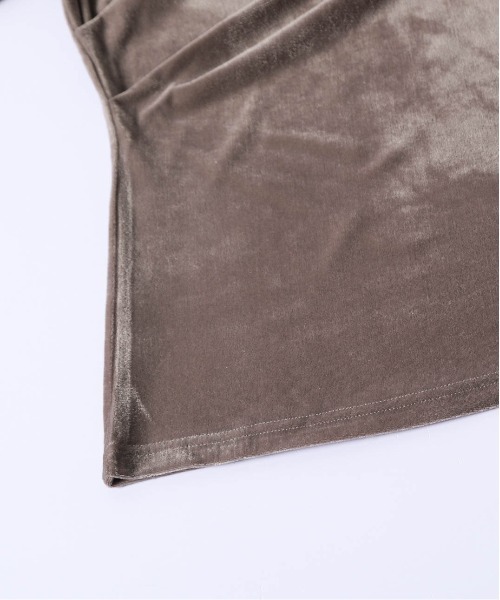 AMELY（エミリー）の「ドレープカットソー/ギャザー/長袖/トップス/光沢感/無地/シック（Tシャツ/カットソー・レディース・モカ/ブラック/ブラウン・フリー）」の20枚目の写真