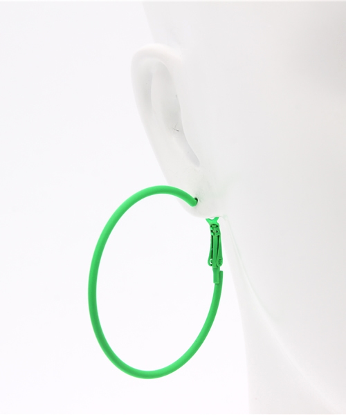 lala Born（ララボーン）の「【lalaBorn/ララボーン】5cm フープピアス（ピアス（両耳用）・レディース・ラベンダー/イエロー/オレンジ/ゴールド/ブルー/シルバー/ブラック/ホワイト/グリーン/ピンク/レッド・FREE）」の14枚目の写真