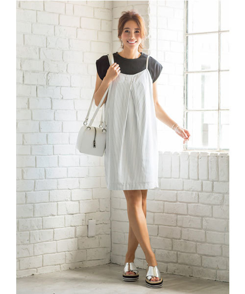 STYLE DELI(スタイルデリ)の「タック入りストライプ柄キャミワンピース(ワンピース・レディース・アイボリー/カーキ・MEDIUM)」の14枚目の写真