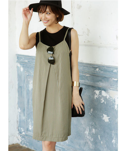 STYLE DELI(スタイルデリ)の「タック入りストライプ柄キャミワンピース(ワンピース・レディース・アイボリー/カーキ・MEDIUM)」の16枚目の写真