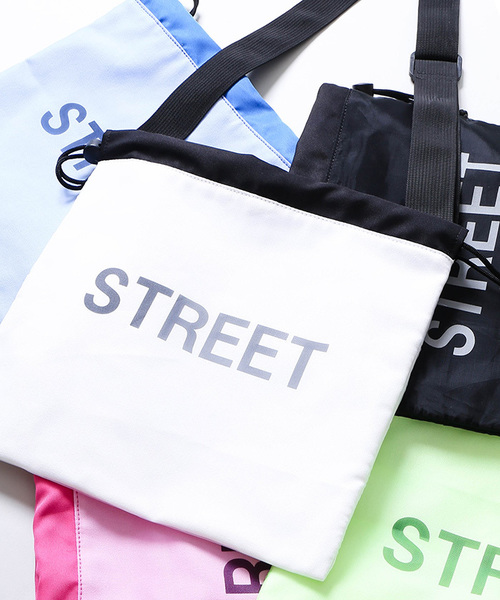 WEGO（ウィゴー）の「WEGO/シアーロゴサコッシュ（ショルダーバッグ・レディース・ブルー/ピンク/ホワイト/イエロー/ブラック・FREE）」の2枚目の写真