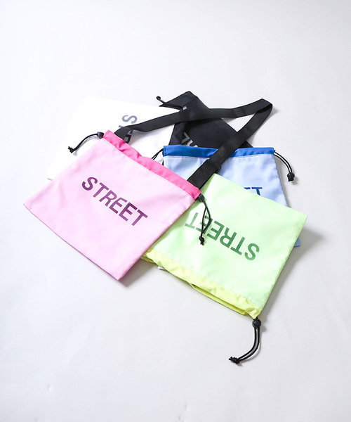 WEGO(ウィゴー)の「WEGO/シアーロゴサコッシュ(ショルダーバッグ・レディース・ブルー/ピンク/ホワイト/イエロー/ブラック・FREE)」の17枚目の写真