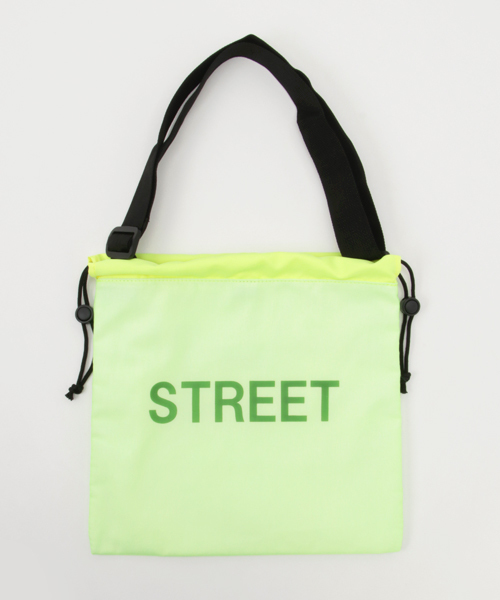 WEGO（ウィゴー）の「WEGO/シアーロゴサコッシュ（ショルダーバッグ・レディース・ブルー/ピンク/ホワイト/イエロー/ブラック・FREE）」の15枚目の写真