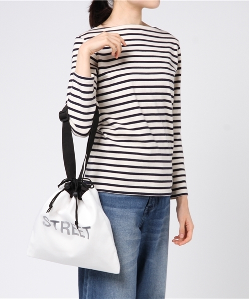 WEGO(ウィゴー)の「WEGO/シアーロゴサコッシュ(ショルダーバッグ・レディース・ブルー/ピンク/ホワイト/イエロー/ブラック・FREE)」の11枚目の写真