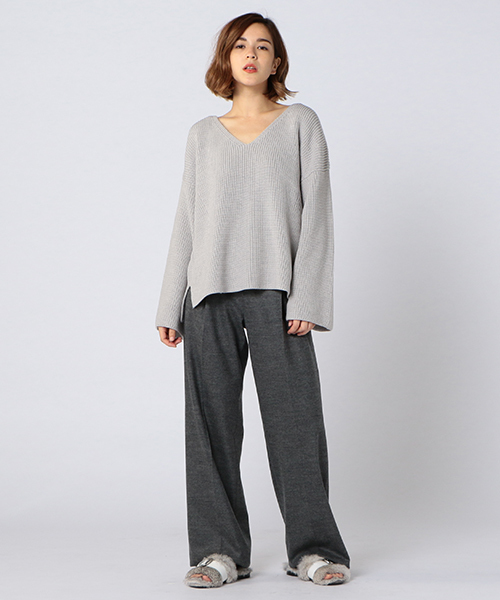 ESTNATION（エストネーション）の「ESTNATION 畔編みVネックニット（ニット/セーター・レディース・ホワイト/グレー/オレンジ・38）」の10枚目の写真