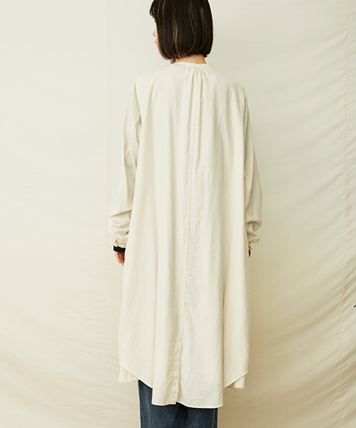 IKKUNA(イクナ)の「shirt coat/シャツコート(その他アウター・レディース・ブラック/マスタード/キナリ・1)」の6枚目の写真