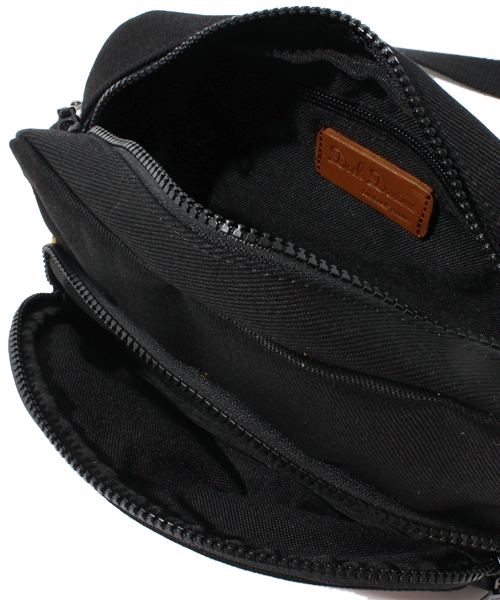 CIAOPANIC（チャオパニック）の「《WEB限定SALE》【I HAVE LOVE】　DOCKハートミニショルダー（ショルダーバッグ・レディース・ダークブルー/ブラック/ネイビー/レッド/オリーブ・FREE）」の8枚目の写真