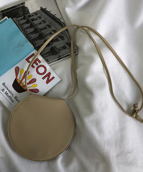 select MOCA(セレクトモカ)の「3WAYサークルバッグ(フェイクレザーラウンド2WAYポシェット)(ショルダーバッグ・レディース・ブラック/ベージュ/キャメル・FREE)」の3枚目の写真