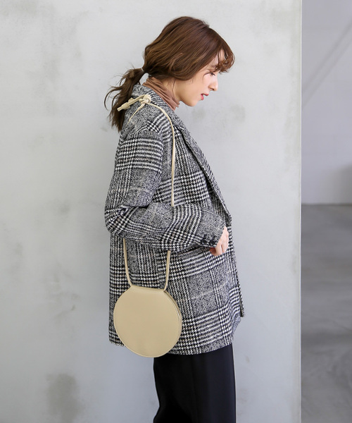 select MOCA(セレクトモカ)の「3WAYサークルバッグ(フェイクレザーラウンド2WAYポシェット)(ショルダーバッグ・レディース・ブラック/ベージュ/キャメル・FREE)」の6枚目の写真