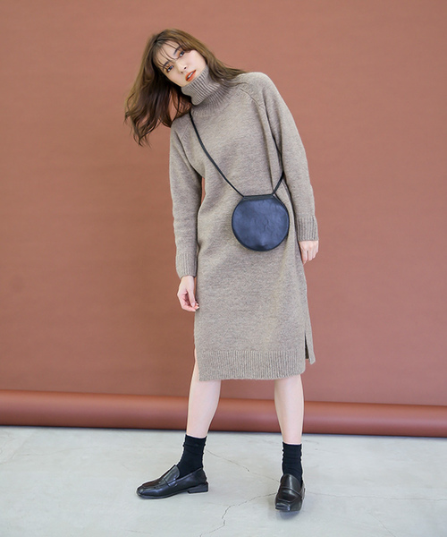 select MOCA(セレクトモカ)の「3WAYサークルバッグ(フェイクレザーラウンド2WAYポシェット)(ショルダーバッグ・レディース・ブラック/ベージュ/キャメル・FREE)」の7枚目の写真