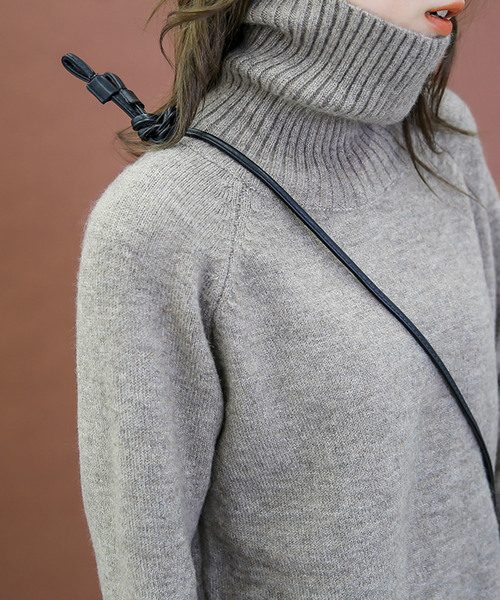 select MOCA(セレクトモカ)の「3WAYサークルバッグ(フェイクレザーラウンド2WAYポシェット)(ショルダーバッグ・レディース・ブラック/ベージュ/キャメル・FREE)」の22枚目の写真