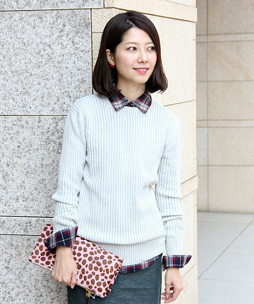 UNITED ARROWS(ユナイテッドアローズ)の「UAW W リブ クルーネック ニット†◇(ニット/セーター・レディース・ライトグレー/オリーブ/ロイヤルブルー/ブラック・フリー)」の2枚目の写真