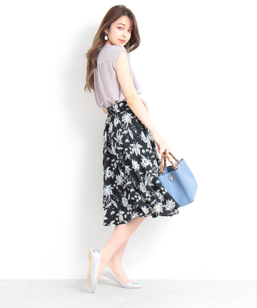 N.（N. Natural Beauty Basic）（エヌエヌナチュラルビューティーベーシック）の「◆フラワーフレアミモレスカート（スカート・レディース・ブラック系その他/グリーン系その他・MEDIUM）」の6枚目の写真