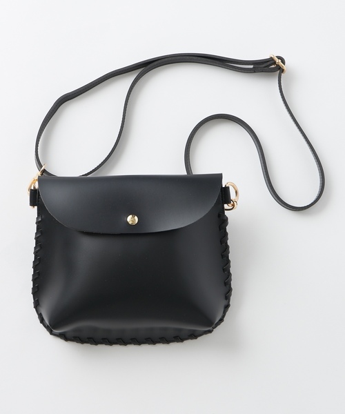 natural couture（ナチュラルクチュール）の「かがりミニショルダー（ショルダーバッグ・レディース・ブラック/キャメル/ベージュ/ホワイト・FREE）」の8枚目の写真