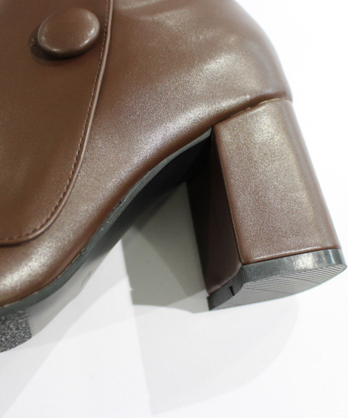 MODE ROBE（モードローブ）の「ボタンショートブーツ（ブーツ・レディース・ブラック/ブラウン・22.5/23/23.5/24/24.5/25）」の10枚目の写真