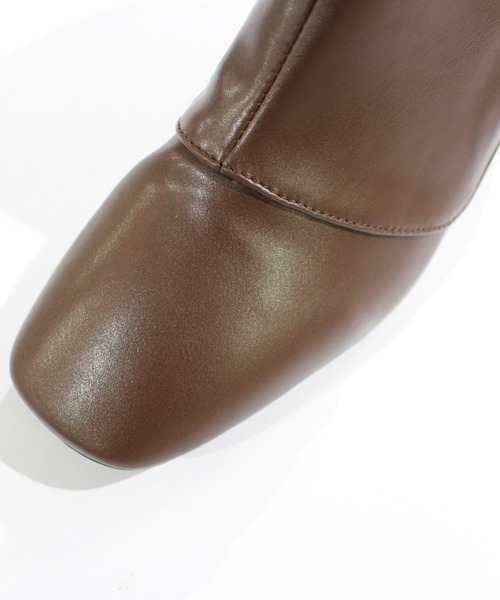 MODE ROBE（モードローブ）の「ボタンショートブーツ（ブーツ・レディース・ブラック/ブラウン・22.5/23/23.5/24/24.5/25）」の9枚目の写真