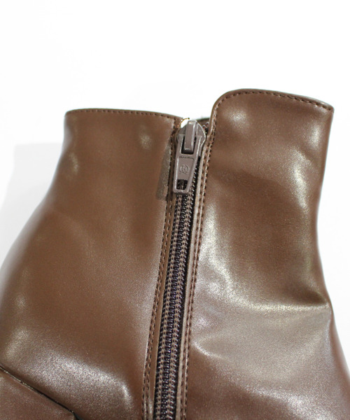 MODE ROBE（モードローブ）の「ボタンショートブーツ（ブーツ・レディース・ブラック/ブラウン・22.5/23/23.5/24/24.5/25）」の11枚目の写真