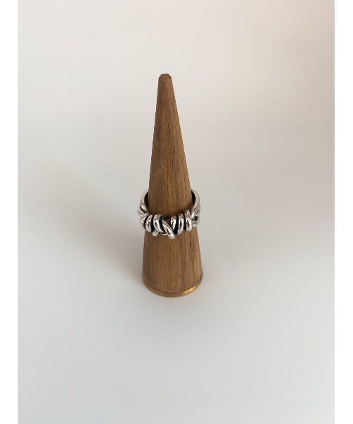 mou（モウ）の「S925変形結びリング（リング・レディース・シルバー・FREE）」の5枚目の写真