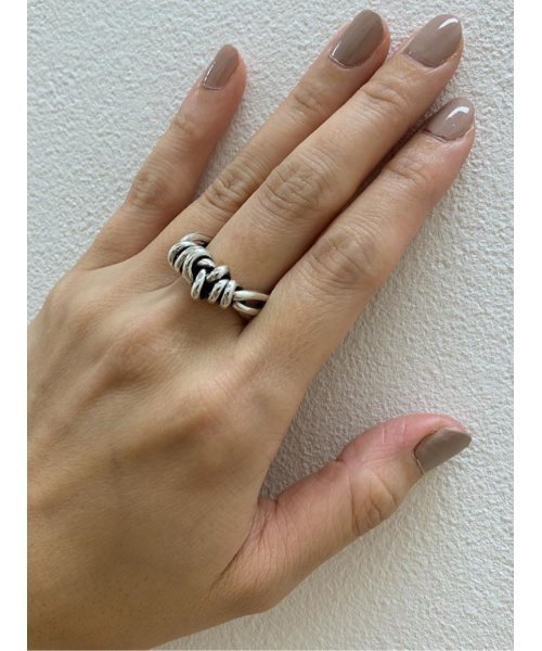 mou（モウ）の「S925変形結びリング（リング・レディース・シルバー・FREE）」の9枚目の写真