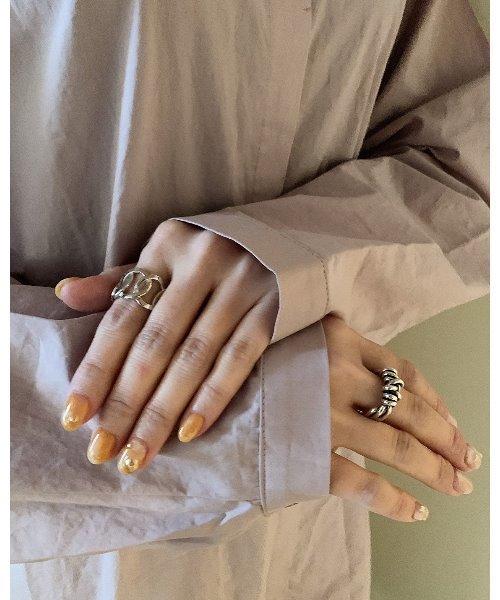 mou（モウ）の「S925変形結びリング（リング・レディース・シルバー・FREE）」の13枚目の写真