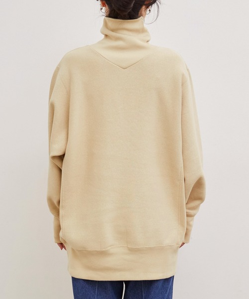 Champion(チャンピオン)の「REVERSE WEAVE HIGH NECK(スウェット・レディース・ブラック/オフホワイト/ダークブラウン/ベージュ・FREE)」の13枚目の写真