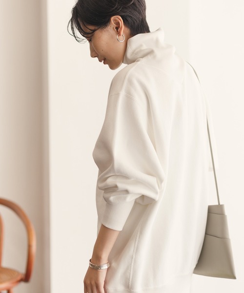 Champion(チャンピオン)の「REVERSE WEAVE HIGH NECK(スウェット・レディース・ブラック/オフホワイト/ダークブラウン/ベージュ・FREE)」の18枚目の写真