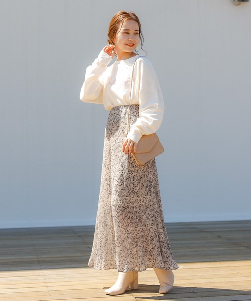 Chico(チコ)の「小花柄プリーツフレアスカート/シアーフレアスカート(スカート・レディース・ライトベージュ/ブラック/ブラウン・FREE)」の15枚目の写真