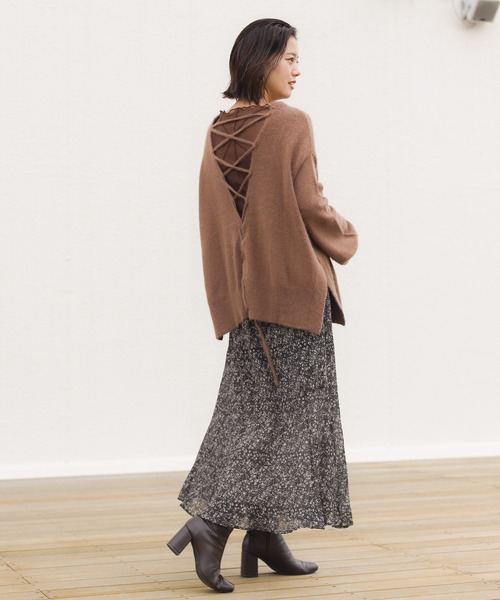 Chico(チコ)の「小花柄プリーツフレアスカート/シアーフレアスカート(スカート・レディース・ライトベージュ/ブラック/ブラウン・FREE)」の20枚目の写真