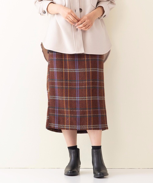 INNOCENT BLUE(イノセントブルー)の「【INNOCENT BLUE/イノセントブルー】フェイクウールチェックタイトスカート ミディアムレングス ウエストゴム仕様 セットアップ対応品番(スカート・レディース・ベージュ/オフホワイト/オレンジ・MEDIUM)」の3枚目の写真