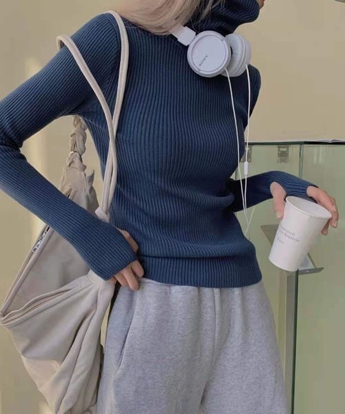 FRP（エフアールピー）の「ニットトップス　レディース無地カットソー/長袖タイトプルオーバータートル（ニット/セーター・レディース・グレー/ベージュ/ブラック/ネイビー・FREE）」の6枚目の写真