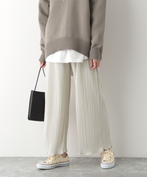 GLOBAL WORK（グローバルワーク）の「楽シャレプリーツパンツ/929206（その他パンツ・レディース・ブラック/ライトブラウン/グレイッシュベージュ/ブルー/ブラウン系その他/ブラック系その他・MEDIUM/LARGE）」の15枚目の写真