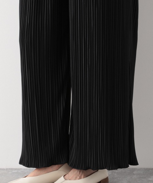 GLOBAL WORK（グローバルワーク）の「楽シャレプリーツパンツ/929206（その他パンツ・レディース・ブラック/ライトブラウン/グレイッシュベージュ/ブルー/ブラウン系その他/ブラック系その他・MEDIUM/LARGE）」の20枚目の写真