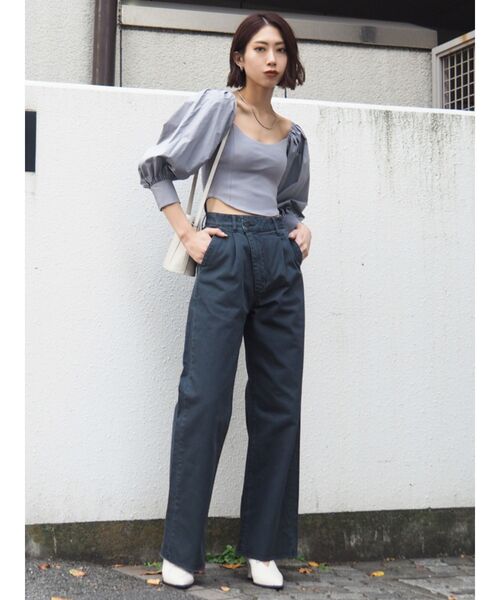 EMODA（エモダ）の「Vカットポインテッドヒール（サンダル・レディース・ホワイト/ブラック・SMALL/MEDIUM/LARGE）」の4枚目の写真