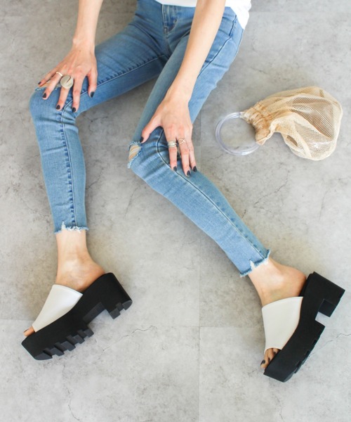 VIVIAN(ヴィヴィアン)の「厚底ミュールサンダル(サンダル・レディース・ブラック/ホワイト・S/M/L/LL)」の13枚目の写真