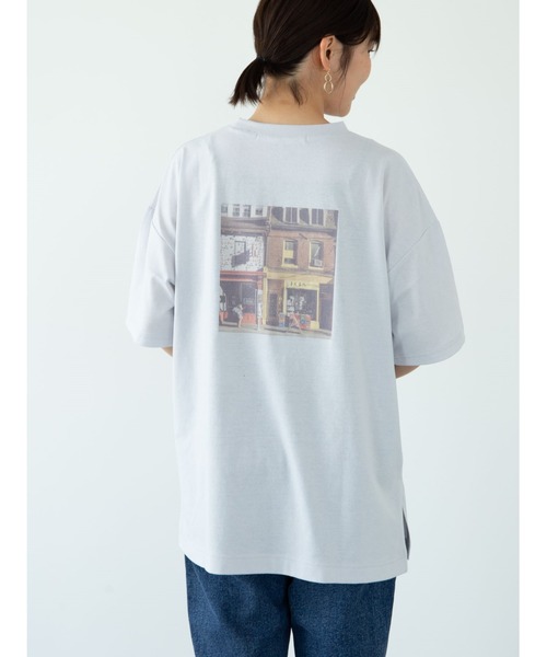 RAY CASSIN FAVORI（レイカズンフェバリ）の「・RAY CASSIN バックカラー転写チュニック＊（Tシャツ/カットソー・レディース・チャコールグレー/ライトグレー/オフホワイト/ブルー・FREE）」の3枚目の写真