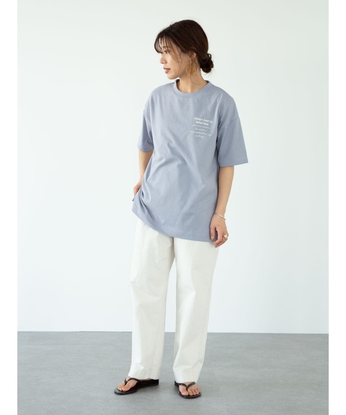 RAY CASSIN FAVORI（レイカズンフェバリ）の「・RAY CASSIN バックカラー転写チュニック＊（Tシャツ/カットソー・レディース・チャコールグレー/ライトグレー/オフホワイト/ブルー・FREE）」の13枚目の写真